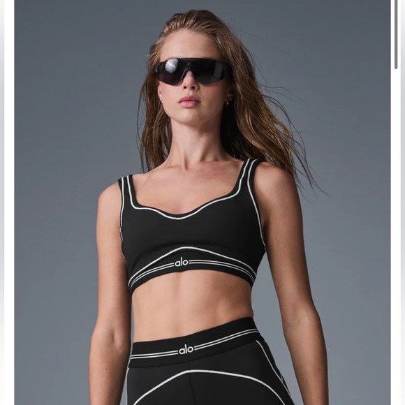 ALO Yoga Other - Alo Yoga Airbrush Heart Throb Bra Medium Black & White